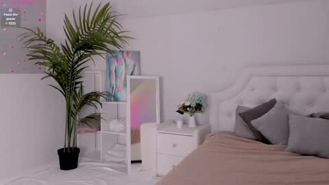 Snapshot of mary_u chatting on 03/09/25, 03:22 Ur Mary online show from 03/09/25, 03:22