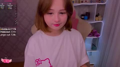 Snapshot of mary_u chatting on 12/05/25, 03:26 Ur Mary online show from 12/05/25, 03:26