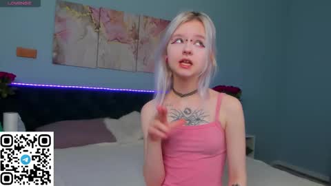 Snapshot of mary_wester chatting on 03/03/26, 01:23 Mary online show from 03/03/26, 01:23