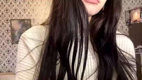 Sofia online show from 12/15/25, 02:10