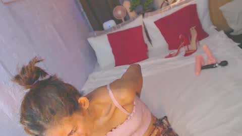 Snapshot of maryann784235 chatting on 02/13/25, 01:15 MARY ANN online show from 02/13/25, 01:15