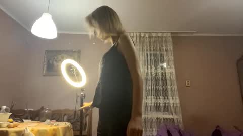 Snapshot of maryannaplateros chatting on 02/13/26, 08:16 Tessa online show from 02/13/26, 08:16