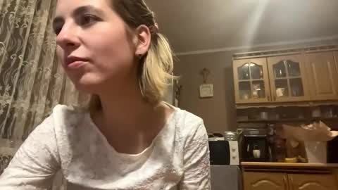 Snapshot of maryannaplateros chatting on 02/17/26, 06:25 Tessa online show from 02/17/26, 06:25