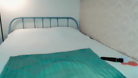 Anna online show from 11/26/25, 04:46