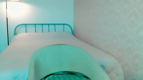 Anna online show from 04/04/26, 02:43