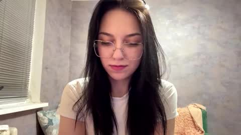 Stephie online show from 12/14/25, 09:30