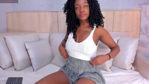   online show from 02/05/25, 01:00