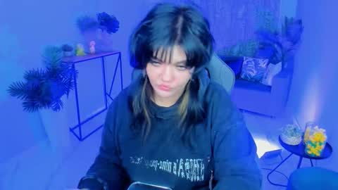 Mary online show from 09/17/25, 09:05