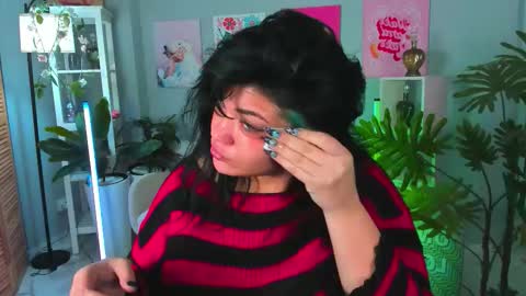 Mary online show from 11/05/25, 02:33