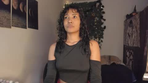 Snapshot of maryjane_785039 chatting on 12/05/25, 06:26 maria online show from 12/05/25, 06:26