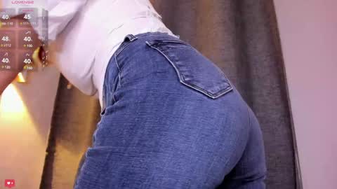 Angela online show from 12/26/24, 10:52