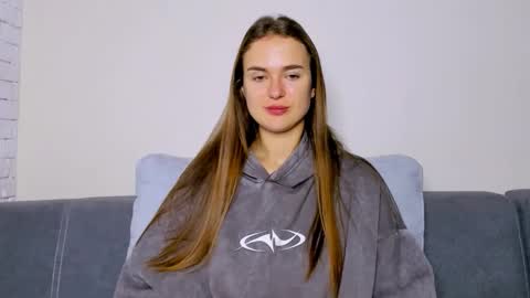 Mari online show from 12/01/25, 07:24