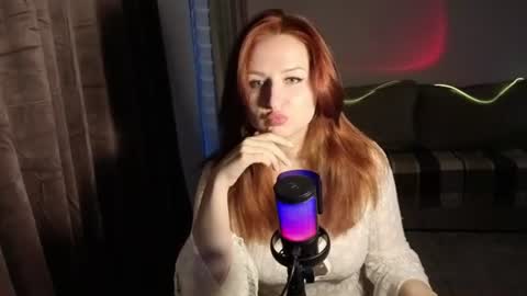 Snapshot of maryleesa chatting on 07/19/26, 06:44 SirenVictoria online show from 07/19/26, 06:44