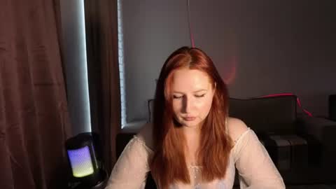 Snapshot of maryleesa chatting on 07/23/26, 05:33 SirenVictoria online show from 07/23/26, 05:33