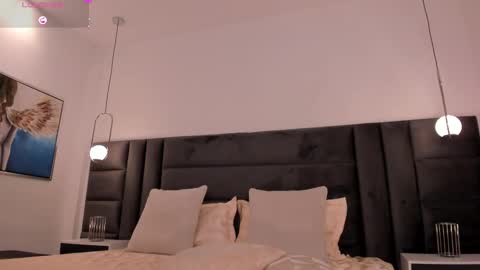  Mary  online show from 02/11/25, 05:40