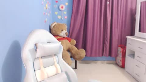 Snapshot of maryline_w chatting on 03/08/25, 05:17 maryline online show from 03/08/25, 05:17