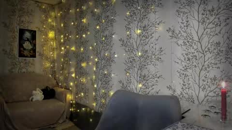 Snapshot of marylou_ chatting on 10/31/25, 02:07 Mary Lou online show from 10/31/25, 02:07