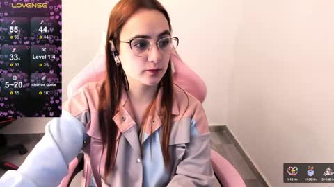 Dulce Maria online show from 01/30/25, 06:35