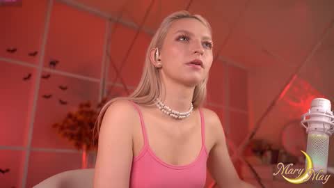 Snapshot of marylunamay chatting on 11/29/25, 03:53 Mary online show from 11/29/25, 03:53