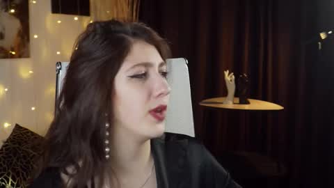 Mary Miller online show from 12/15/25, 10:08