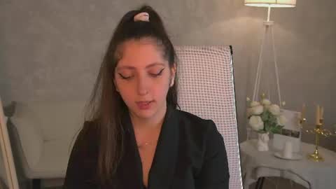Snapshot of marymillerr chatting on 07/03/26, 12:33 Mary Miller online show from 07/03/26, 12:33