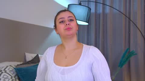 MaryMurrays online show from 11/17/25, 06:35