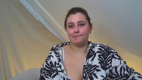 MaryMurrays online show from 11/19/25, 06:57