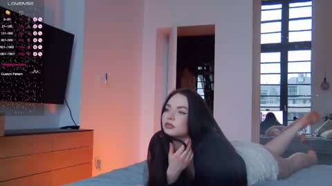 Marina online show from 03/12/25, 03:51