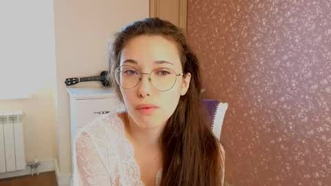 Snapshot of maryrosejansson chatting on 05/24/26, 03:00 Hi Im Olivia Im new here3 online show from 05/24/26, 03:00