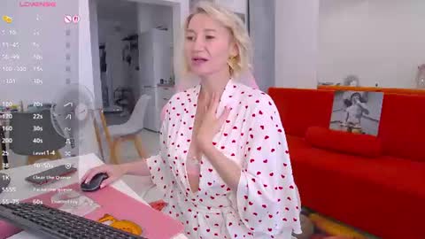Mary online show from 07/06/26, 03:03