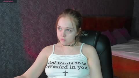 Snapshot of maryshiotta chatting on 02/26/25, 01:21 Mary online show from 02/26/25, 01:21