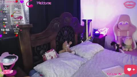 Snapshot of marythssxx chatting on 02/09/25, 01:35 Mary online show from 02/09/25, 01:35