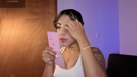 Snapshot of maryybellax chatting on 11/09/25, 10:30 maryybellax online show from 11/09/25, 10:30