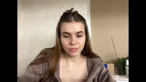 MaryYourr online show from 12/20/25, 09:11