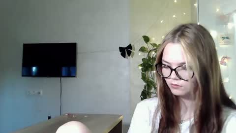 Snapshot of masakodownen chatting on 06/18/26, 01:15 Nessa online show from 06/18/26, 01:15