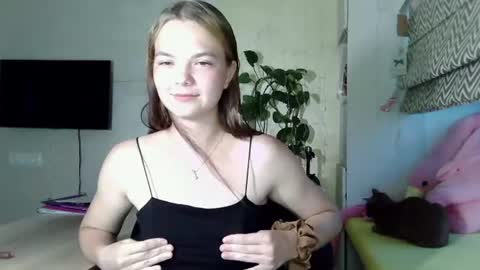 Snapshot of masakodownen chatting on 07/26/26, 04:14 Nessa online show from 07/26/26, 04:14