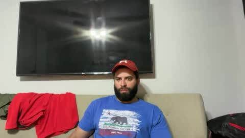 Snapshot of mascbeef95 chatting on 06/17/26, 11:38 mascbeef95 online show from 06/17/26, 11:38