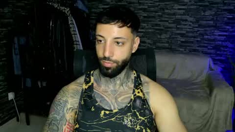 Snapshot of masculineguy69 chatting on 05/04/26, 09:44 masculineguy69 online show from 05/04/26, 09:44