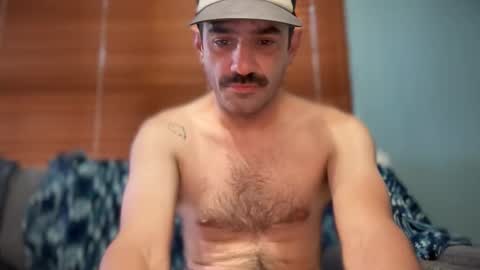 Snapshot of masculinehole chatting on 09/30/25, 09:20 Masculine Hole online show from 09/30/25, 09:20