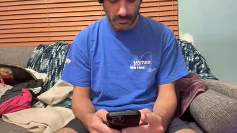 Snapshot of masculinehole chatting on 11/20/25, 02:34 Masculine Hole online show from 11/20/25, 02:34