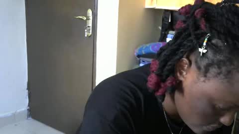 Snapshot of maseratty chatting on 11/06/25, 11:44 Cate online show from 11/06/25, 11:44