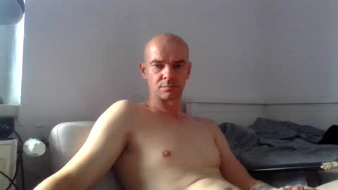 Snapshot of maserstti chatting on 06/22/26, 04:04 maserstti online show from 06/22/26, 04:04