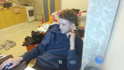 mash_potatoes_are_good online show from 10/19/25, 05:13