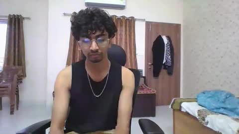 Mask Boy online show from 10/26/25, 02:06