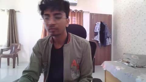 Mask Boy online show from 11/10/25, 05:17