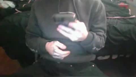 maskeddude69 online show from 12/15/25, 06:01