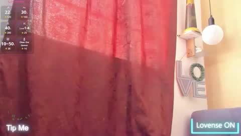 Snapshot of maskedgirl01 chatting on 11/10/25, 08:08 Scarlet online show from 11/10/25, 08:08