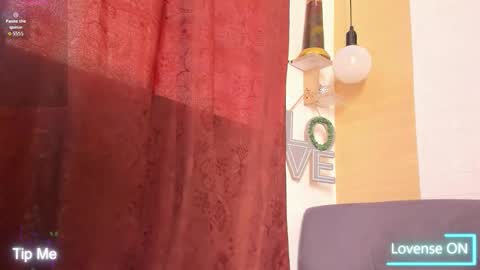 Snapshot of maskedgirl01 chatting on 11/11/25, 06:19 Scarlet online show from 11/11/25, 06:19