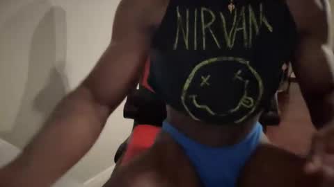 Snapshot of maskedmanblacc chatting on 10/13/25, 04:01 maskedmanblacc online show from 10/13/25, 04:01