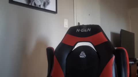 Snapshot of maskedmanblacc chatting on 10/16/25, 10:22 maskedmanblacc online show from 10/16/25, 10:22